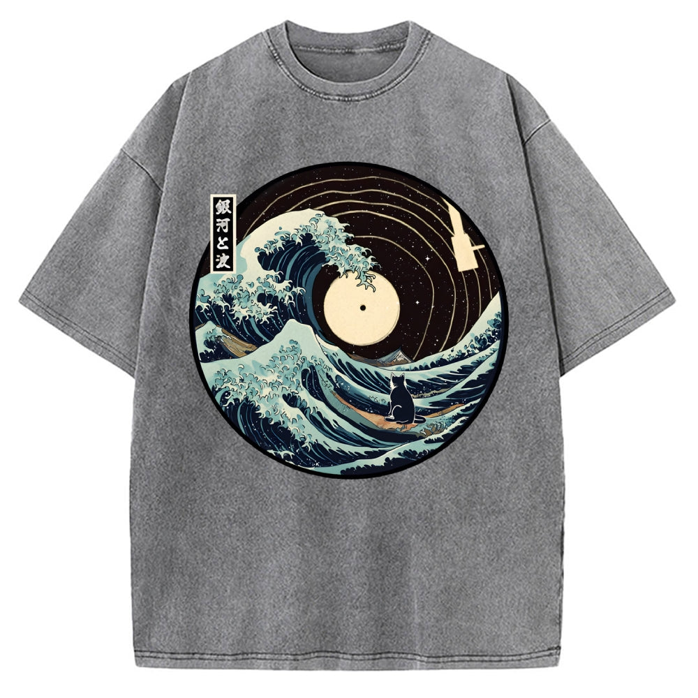 The Solitary Wanderer Cat Vintage Washed T-shirt