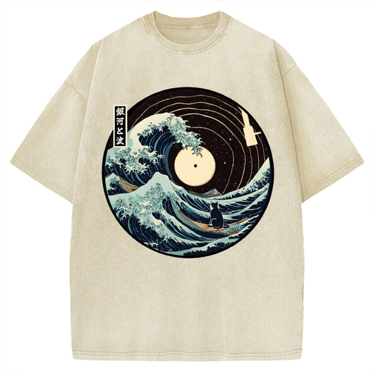 The Solitary Wanderer Cat Vintage Washed T-shirt