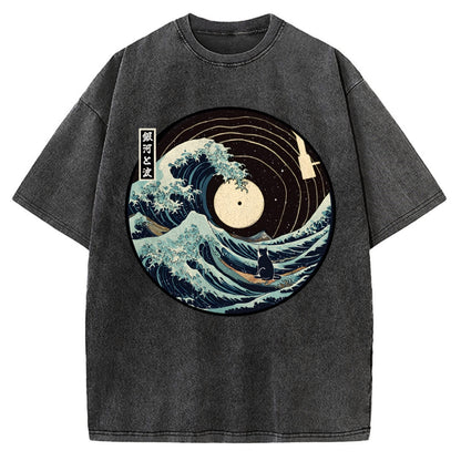 The Solitary Wanderer Cat Vintage Washed T-shirt