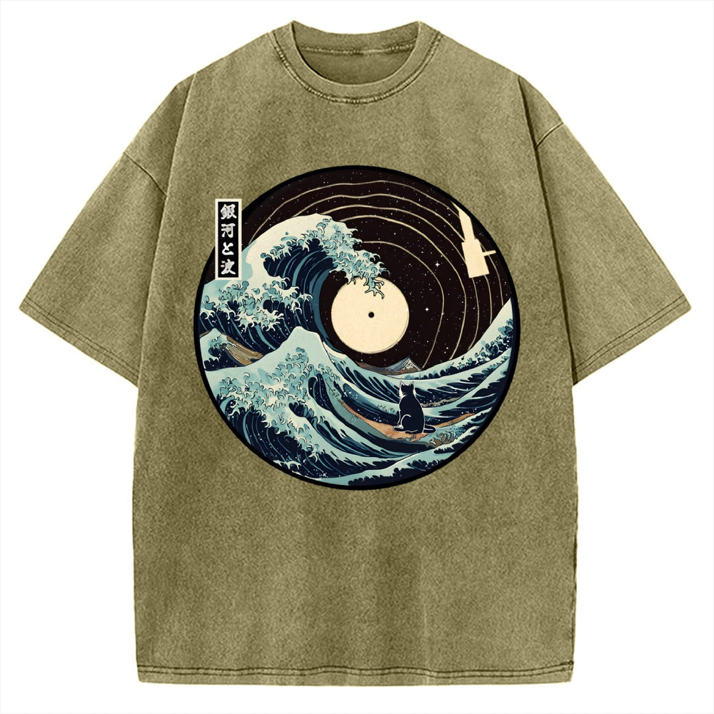 The Solitary Wanderer Cat Vintage Washed T-shirt